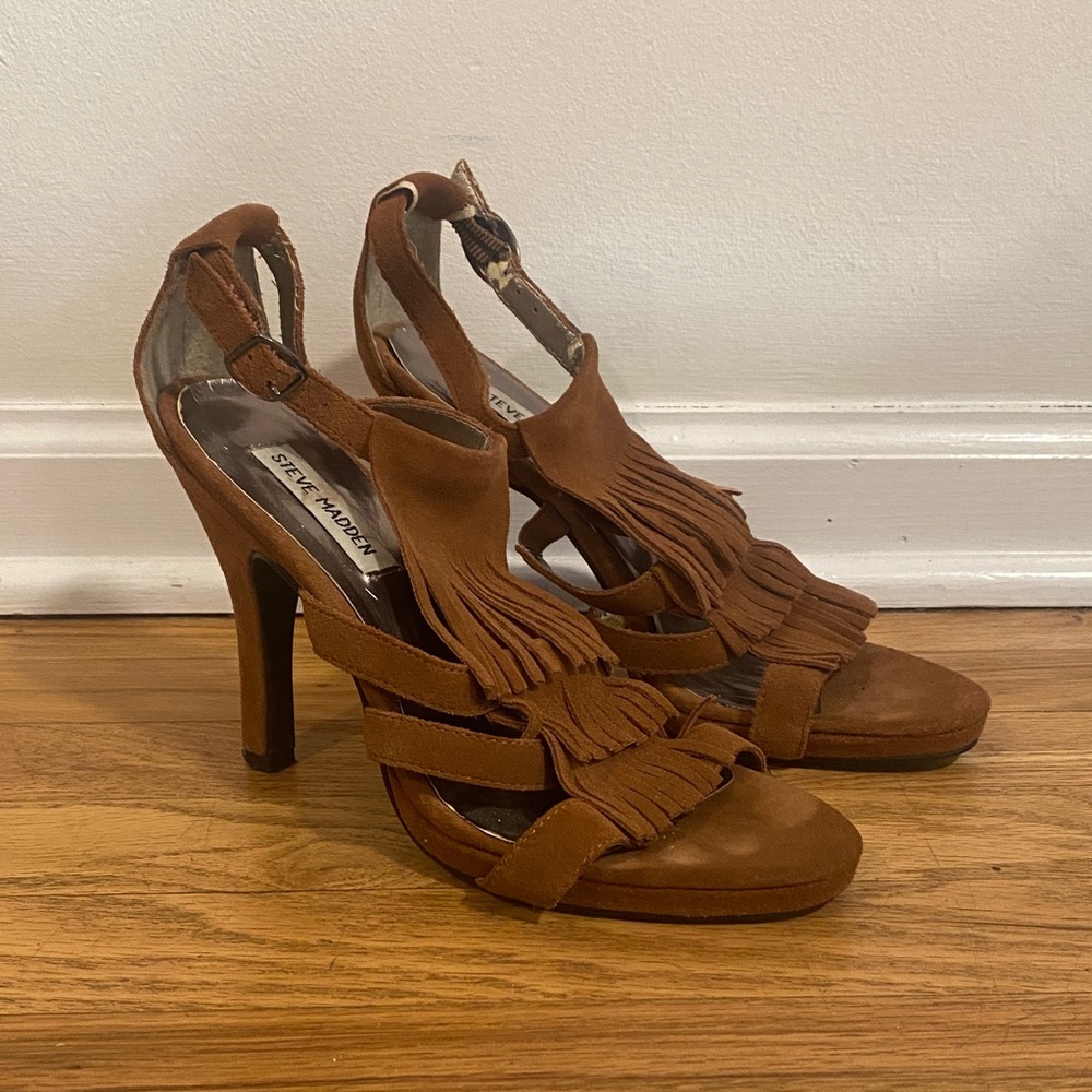 Steve Madden Tan Fringe Heels